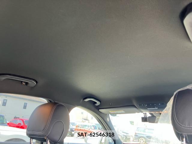 Mercedes Benz C-CLASS 2018-08 8336711-12