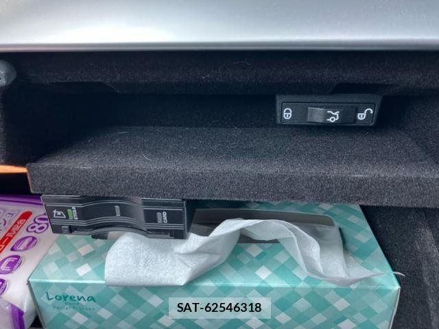 Mercedes Benz C-CLASS 2018-08 8336711-18