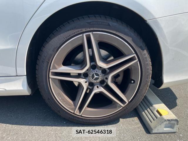 Mercedes Benz C-CLASS 2018-08 8336711-6