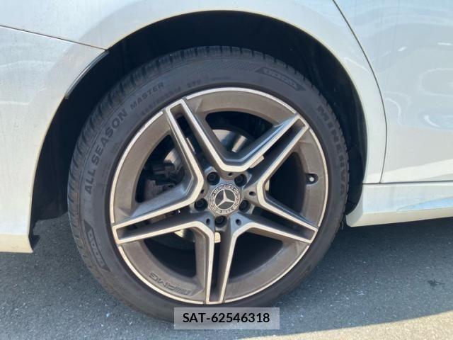 Mercedes Benz C-CLASS 2018-08 8336711-7