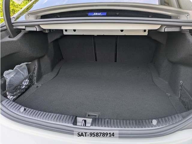 Mercedes Benz C-CLASS 2019-07 8830223-13