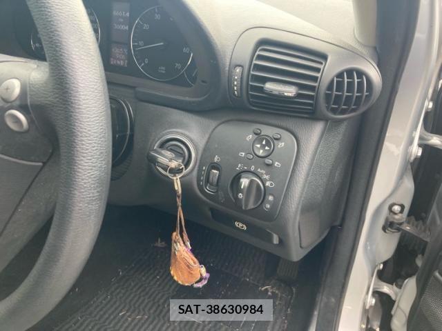 Mercedes Benz C-CLASS 2006-01 8336713-11