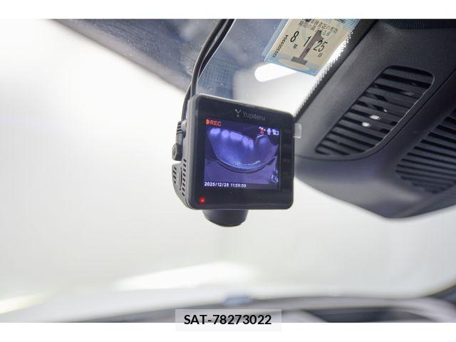Mercedes Benz C-CLASS 2023-01 2102925-28