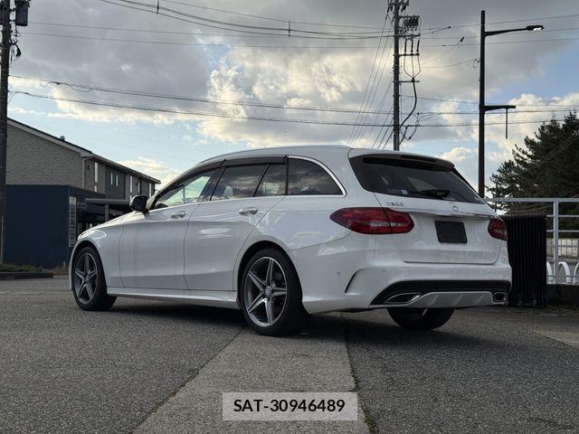 Mercedes Benz C-CLASS 2015-01 3403839-2