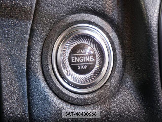 Mercedes Benz C-CLASS 2018-09 3675646-13