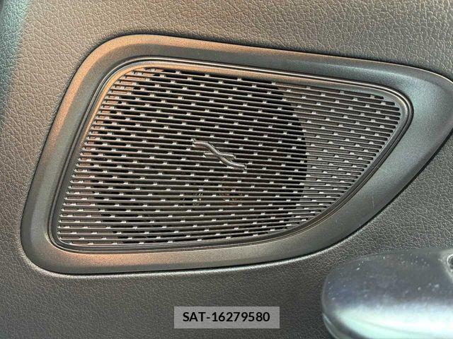 Mercedes Benz C-CLASS 2022-06 5871748-24