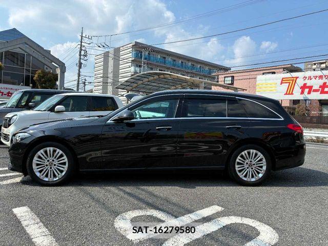 Mercedes Benz C-CLASS 2022-06 5871748-7