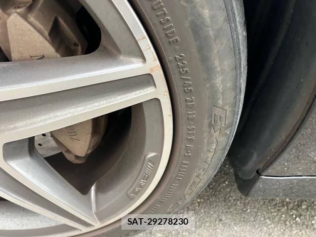 Mercedes Benz C-CLASS 2015-11 6012750-10