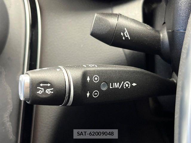 Mercedes Benz C-CLASS 2017-08 6216779-3