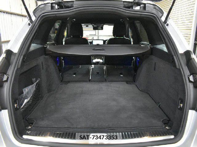Mercedes Benz C-CLASS 2019-08 6500034-20