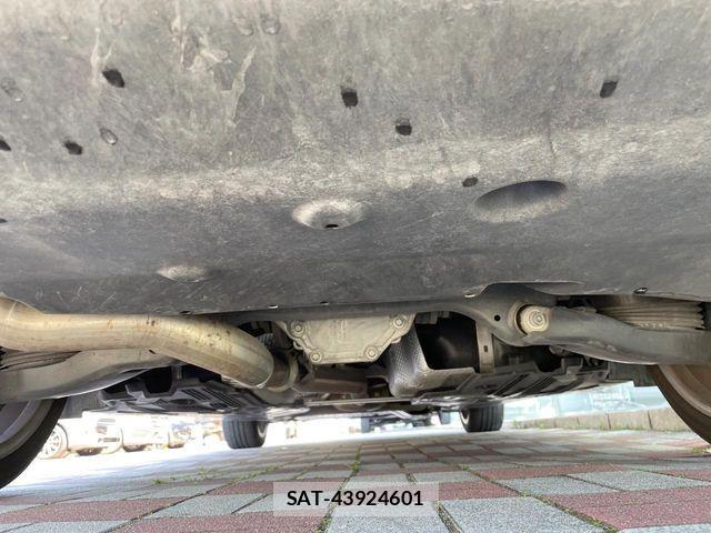 Mercedes Benz C-CLASS 2018-03 6526656-18