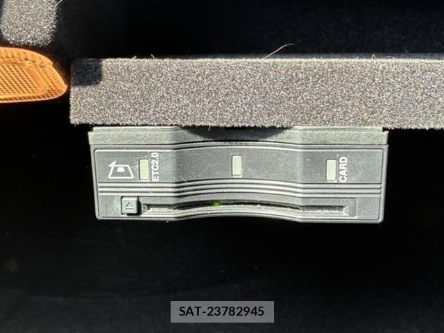 Mercedes Benz C-CLASS 2019-06 6613133-19