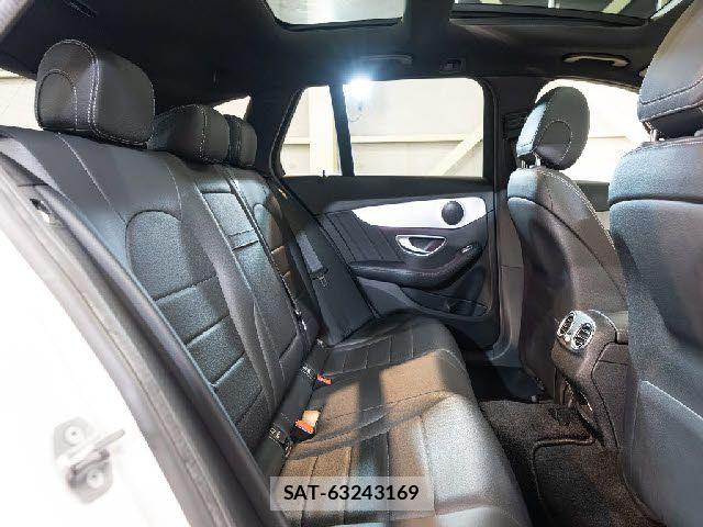 Mercedes Benz C-CLASS 2017-08 6613136-25