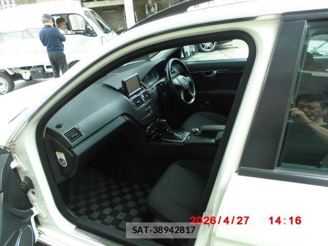 Mercedes Benz C-CLASS 2009-03 6676810-13