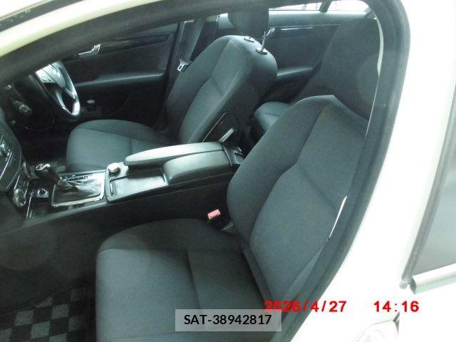 Mercedes Benz C-CLASS 2009-03 6676810-14