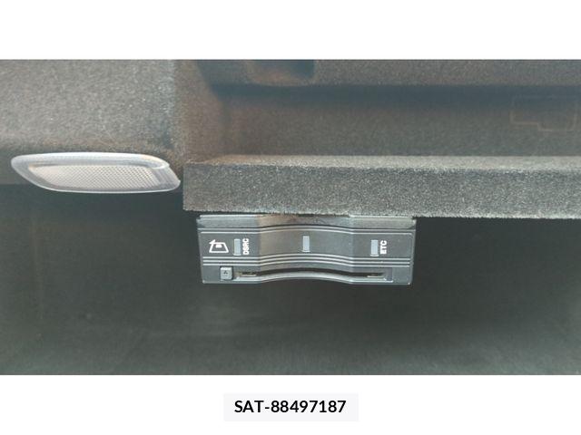 Mercedes Benz C-CLASS 2016-09 6682744-22