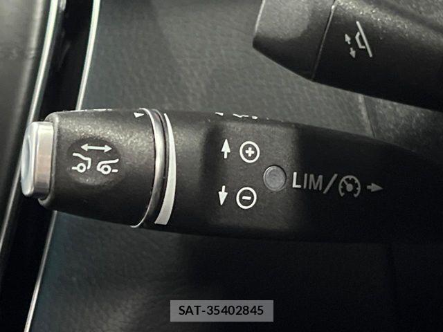 Mercedes Benz C-CLASS 2018-06 6995517-5