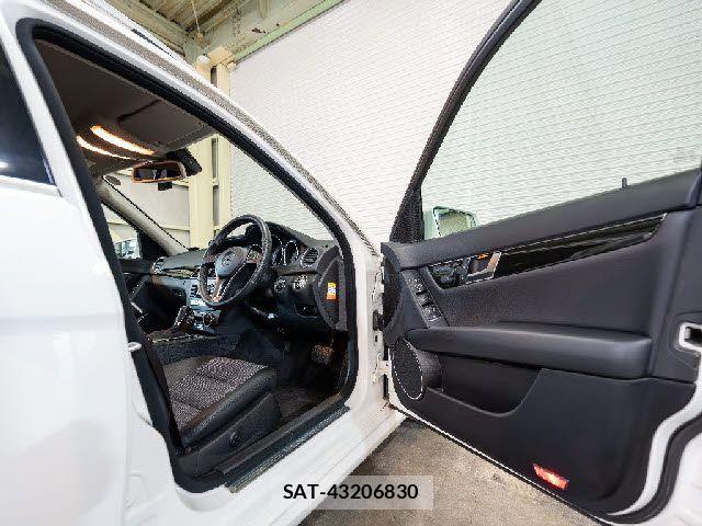 Mercedes Benz C-CLASS 2013-07 7059458-13