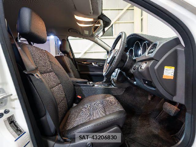 Mercedes Benz C-CLASS 2013-07 7059458-14