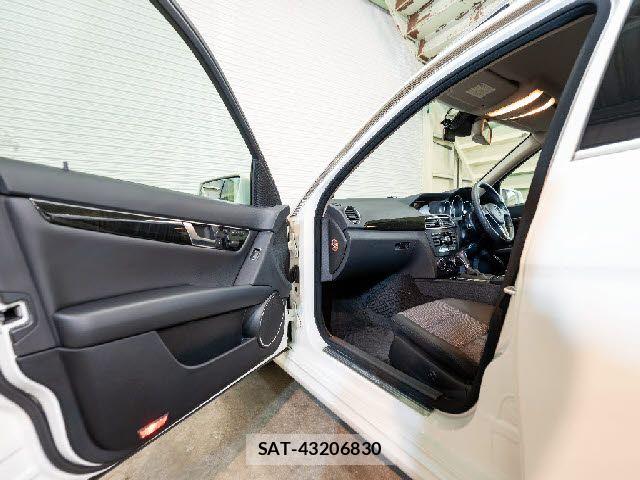 Mercedes Benz C-CLASS 2013-07 7059458-29