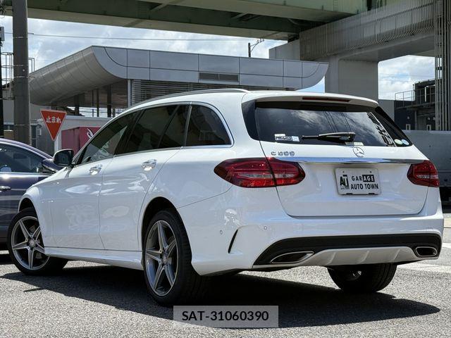 Mercedes Benz C-CLASS 2015-05 7059460-5