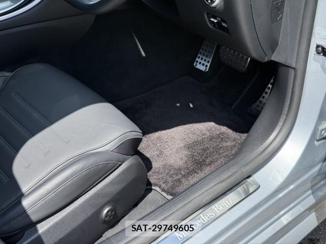 Mercedes Benz C-CLASS 2022-07 7221546-23