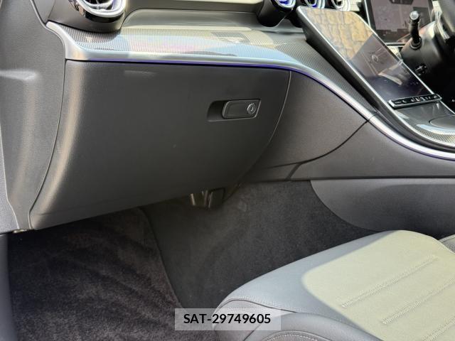 Mercedes Benz C-CLASS 2022-07 7221546-28