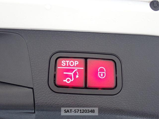 Mercedes Benz C-CLASS 2018-06 7358696-25