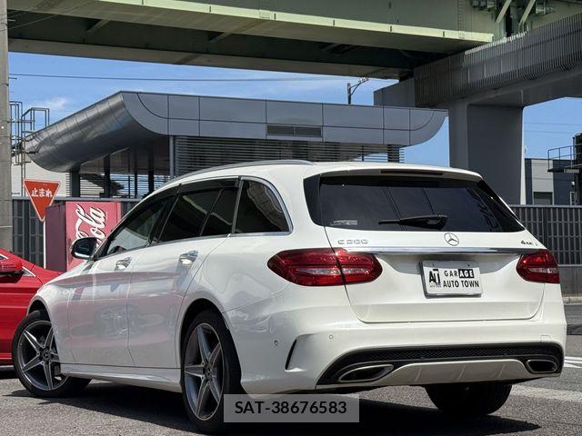 Mercedes Benz C-CLASS 2017-05 7392819-5