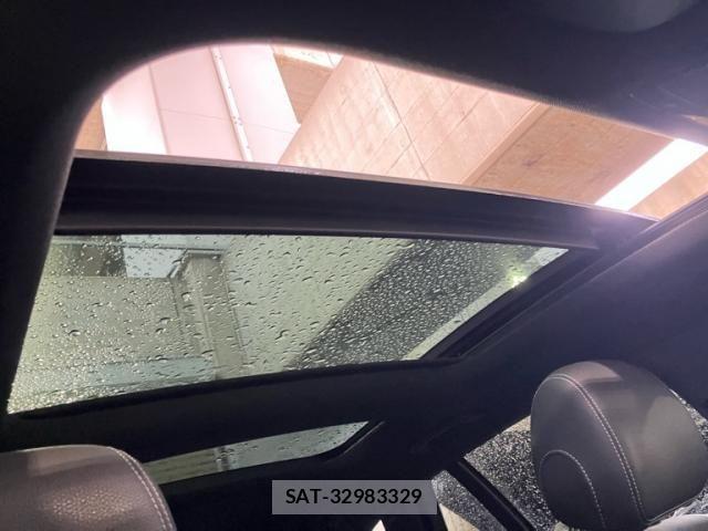 Mercedes Benz C-CLASS 2017-09 7562411-22