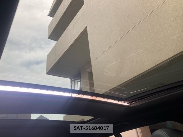 Mercedes Benz C-CLASS 2018-03 7562410-21