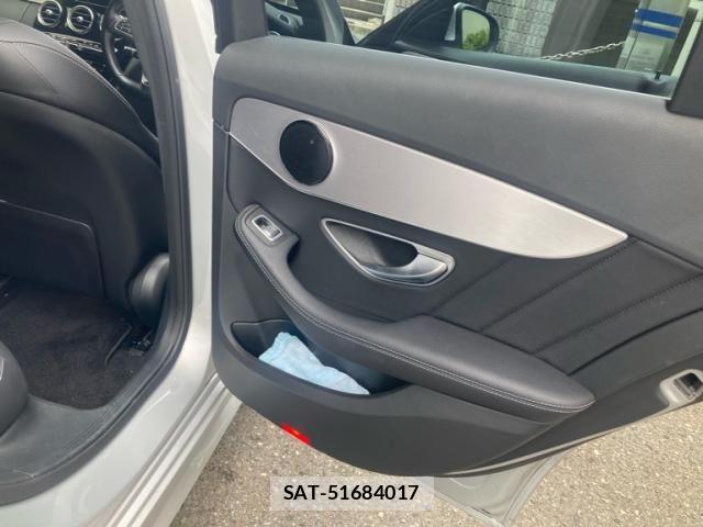 Mercedes Benz C-CLASS 2018-03 7562410-23