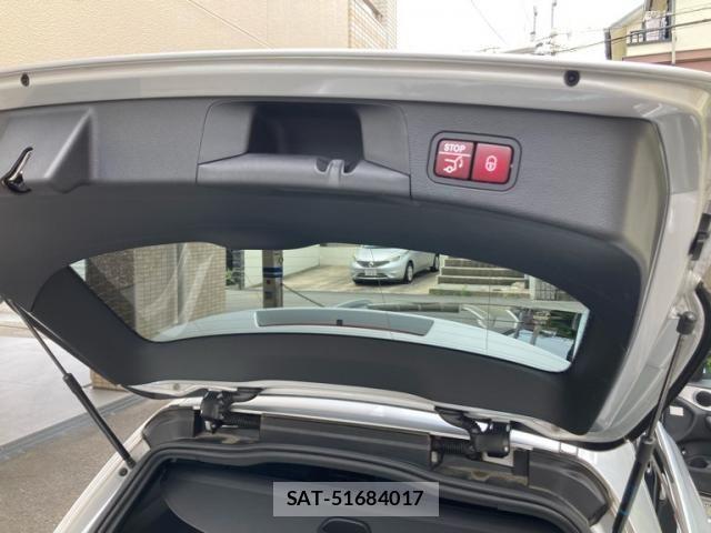 Mercedes Benz C-CLASS 2018-03 7562410-26