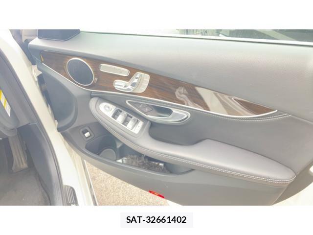Mercedes Benz C-CLASS 2015-07 7617965-14