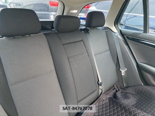 Mercedes Benz C-CLASS 2012-09 7617968-12