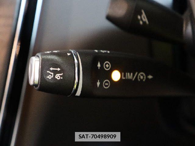 Mercedes Benz C-CLASS 2015-06 7725506-16