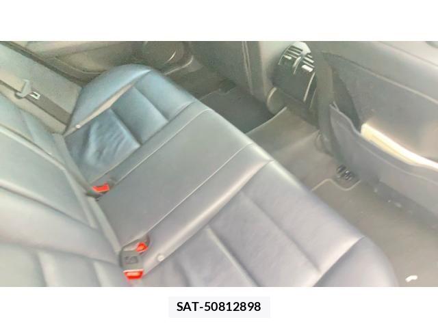 Mercedes Benz C-CLASS 2012-08 7877676-7