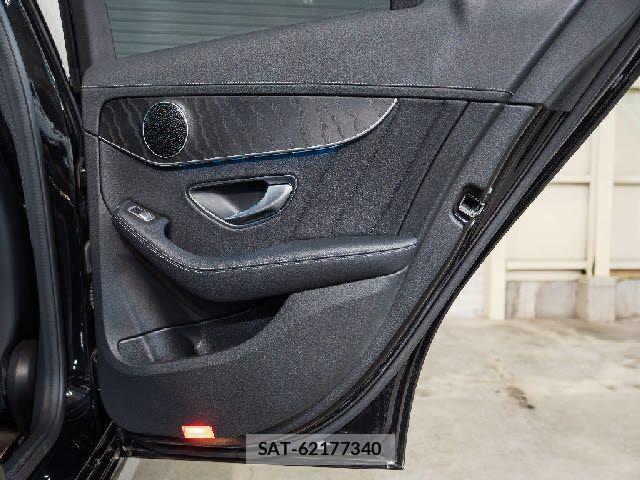 Mercedes Benz C-CLASS 2018-01 7962567-27