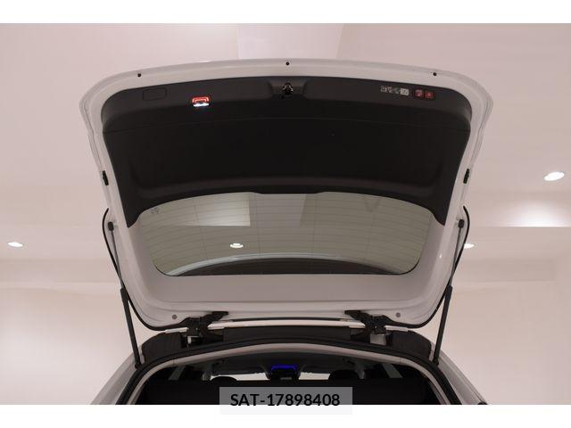 Mercedes Benz C-CLASS 2024-12 7979910-19