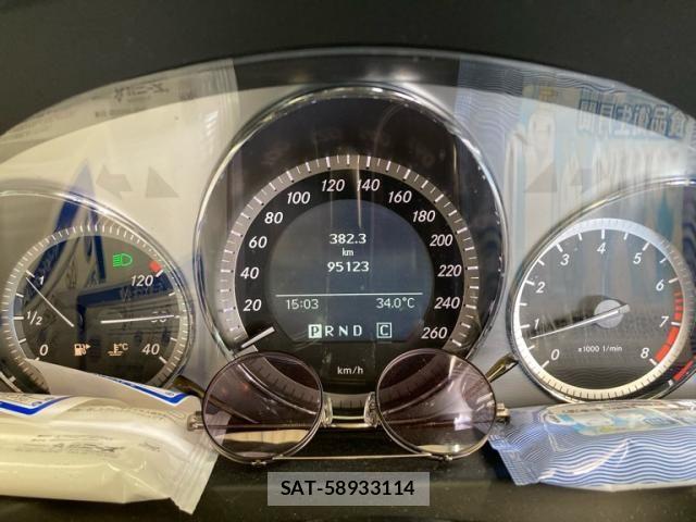 Mercedes Benz C-CLASS 2009-12 7979912-17