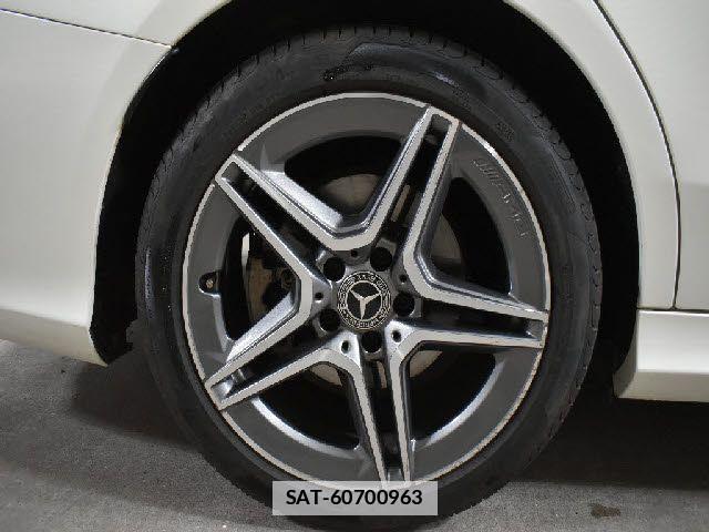 Mercedes Benz C-CLASS 2019-02 7979911-24