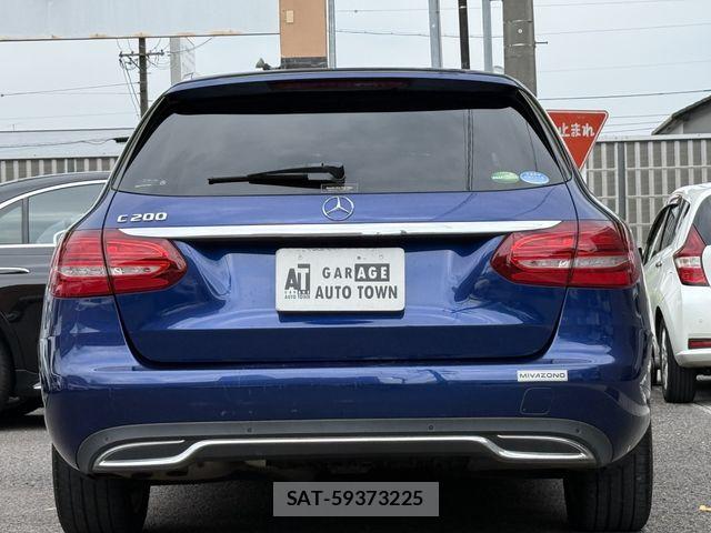 Mercedes Benz C-CLASS 2018-05 7979913-4