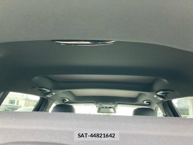 Mercedes Benz C-CLASS 2018-07 8036667-13