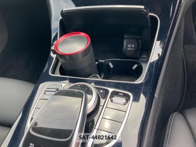 Mercedes Benz C-CLASS 2018-07 8036667-26