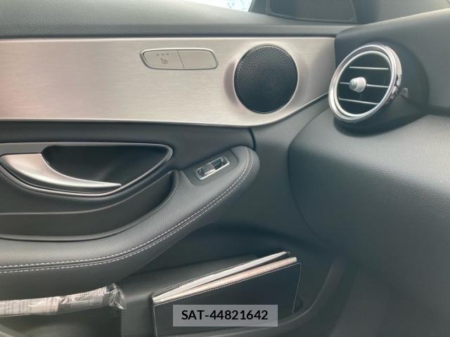 Mercedes Benz C-CLASS 2018-07 8036667-27