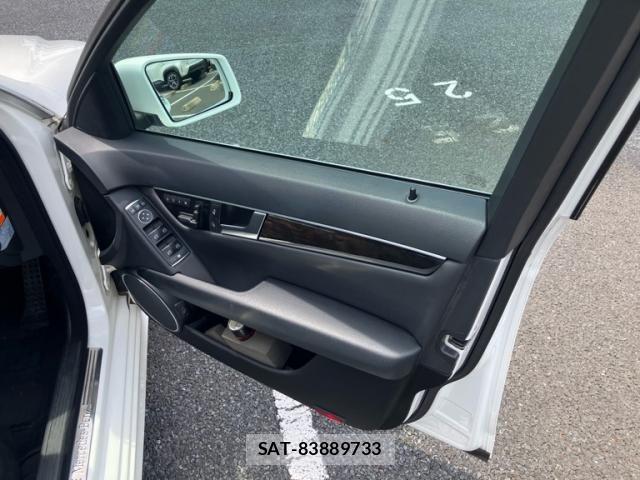 Mercedes Benz C-CLASS 2013-09 8036671-12