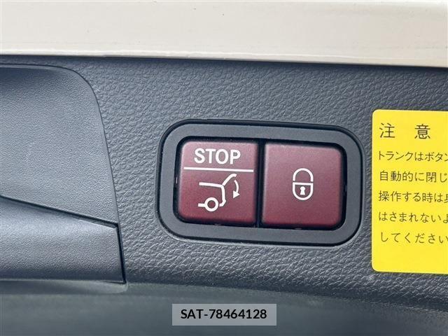 Mercedes Benz C-CLASS 2017-07 8074532-17