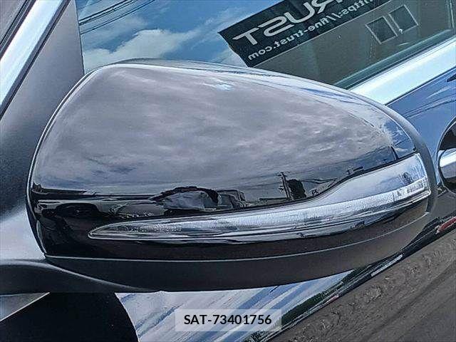 Mercedes Benz C-CLASS 2018-02 8100353-23