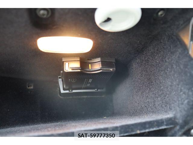 Mercedes Benz C-CLASS 2014-01 8100357-10