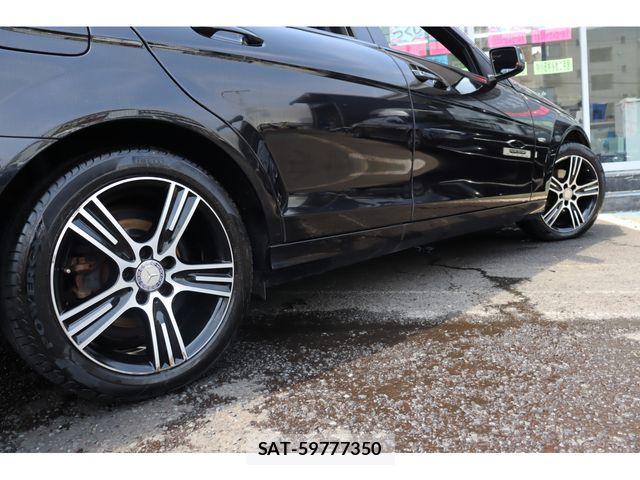 Mercedes Benz C-CLASS 2014-01 8100357-21
